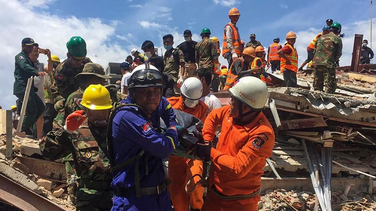 Kamboçya'da 7 katlı bina çöktü: Ölü sayısı 18'e yükseldi