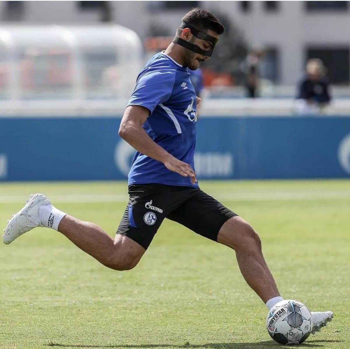 Ozan Kabak, Schalke 04 ile ilk idmanına çıktı