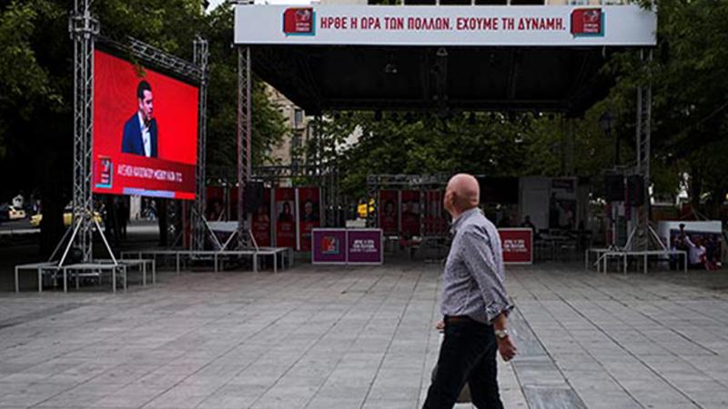 Yunanistan'da halk pazar günü erken genel seçim için sandık başına gidiyor