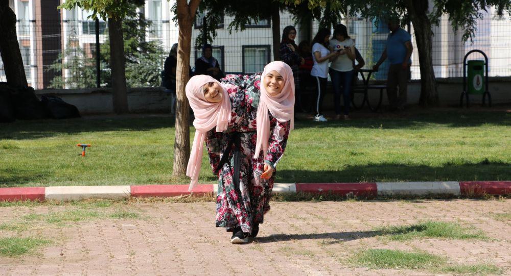 "Siyam ikizleri farklı üniversiteleri kazanırsa ne olacak?"