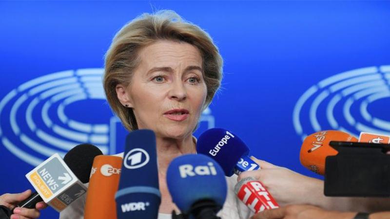 AB Komisyonu başkanlığına aday gösterilen Von der Leyen: Brexit üçüncü defa ertelenebilir