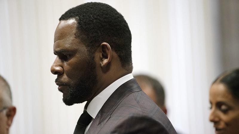 ABD'li şarkıcı R Kelly gözaltına alındı