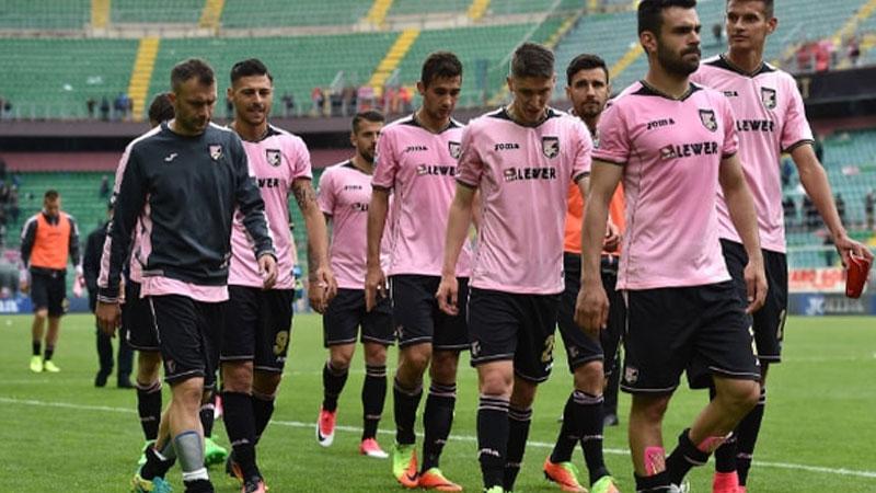 İtalya'nın köklü kulübü Palermo, Serie D'ye düşürüldü