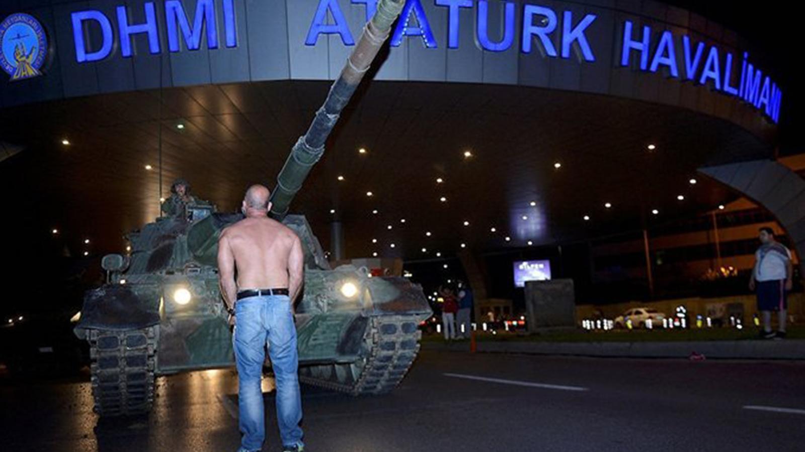 "AKP'li Hayati Yazıcı, 15 Temmuz gecesi Kılıçdaroğlu'nun yanındaydı ama bugüne kadar hiç konuşmadı"