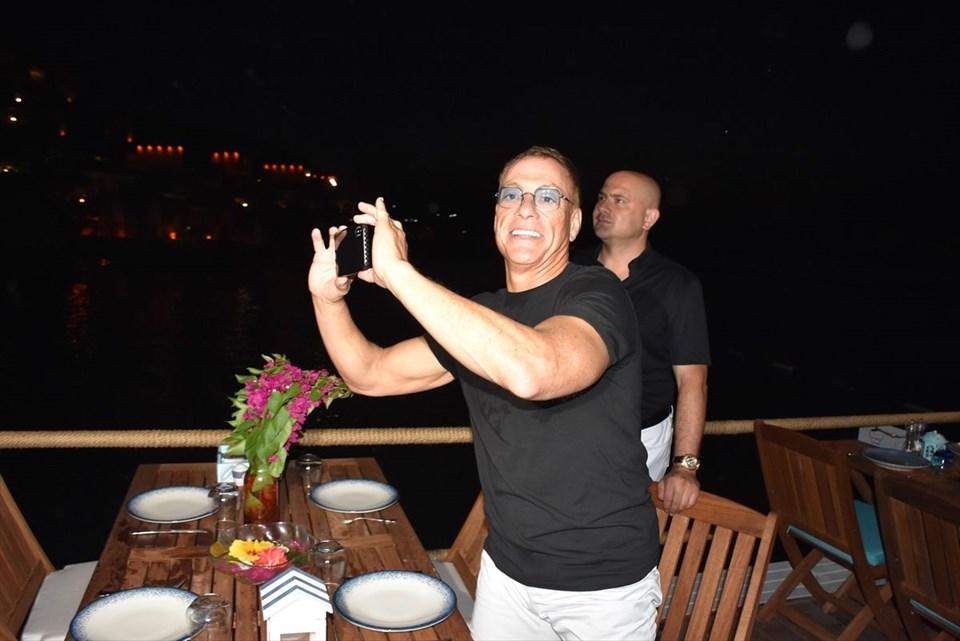 Jean Claude Van Damme: Türkiye'de bir sihir olduğuna inanıyorum