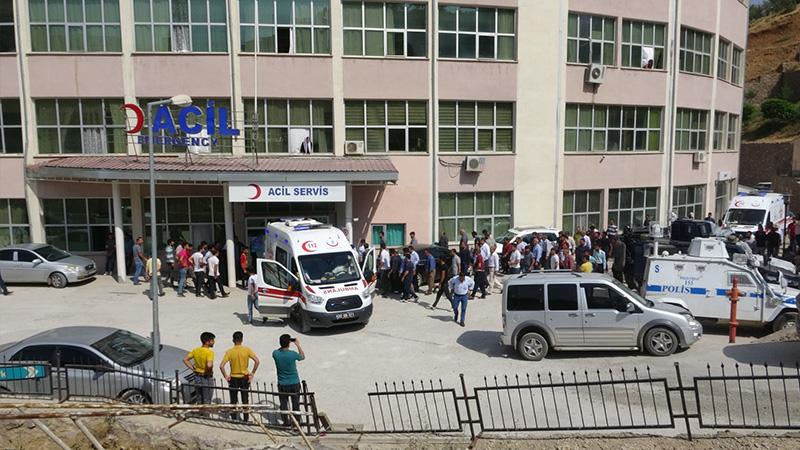 Şemdinli'de patlama; bir kişi öldü,bir kişi ağır yaralı