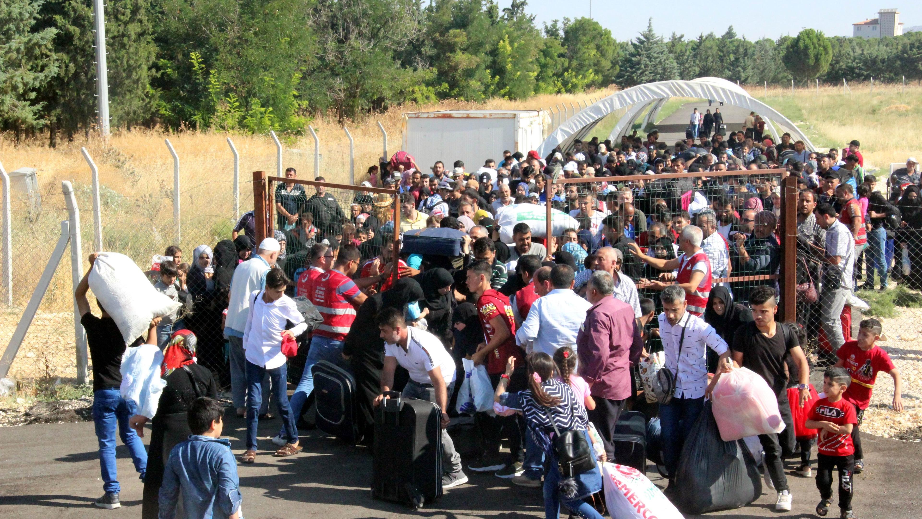 Can Ataklı: İstanbul'da 800 bin farkla sonuçlanan ağır seçim yenilgisinin faturası Suriyelilere çıkıyor