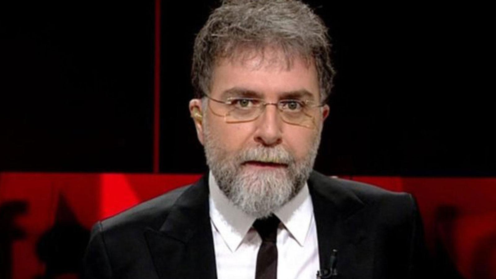 Ahmet Hakan: Koronavirüs'e iyi tarafından bakalım, kafa tokuşturma eylemine maruz kalmaktan kurtulduk