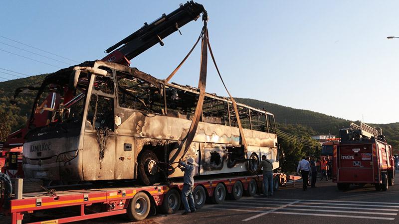 5 kişinin hayatını kaybettiği otobüs yangınında ‘ihmal’ iddiası