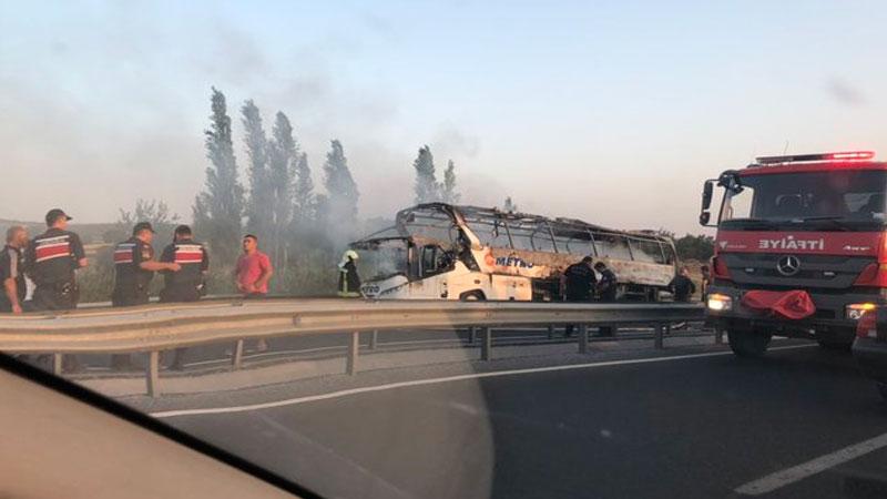 Balıkesir'den sonra bir otobüs yangını daha