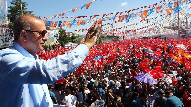 Erdoğan: İstanbul'un bölücü örgütün temsilcilerine peşkeş çekilmesine mani olacağız