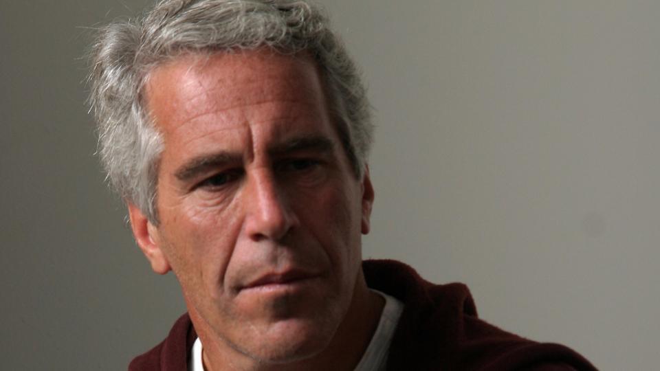 Jeffrey Epstein'in ölümünde soru işaretleri, komplo teorileri ve davaların geleceği