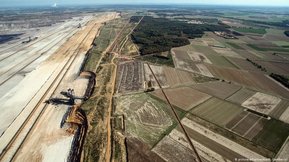 Hambach Ormanında maden tehdidi sürüyor