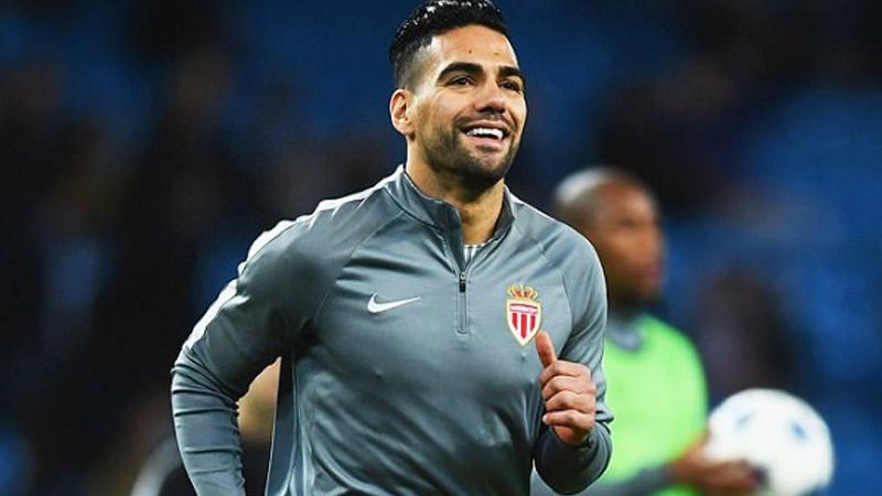 Monaco açıkladı: Galatasaray'ın hedefindeki Falcao kadroda