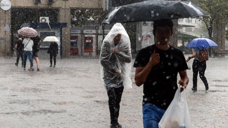 Meteoroloji'den 5 il için 'çok kuvvetli sağanak' uyarısı