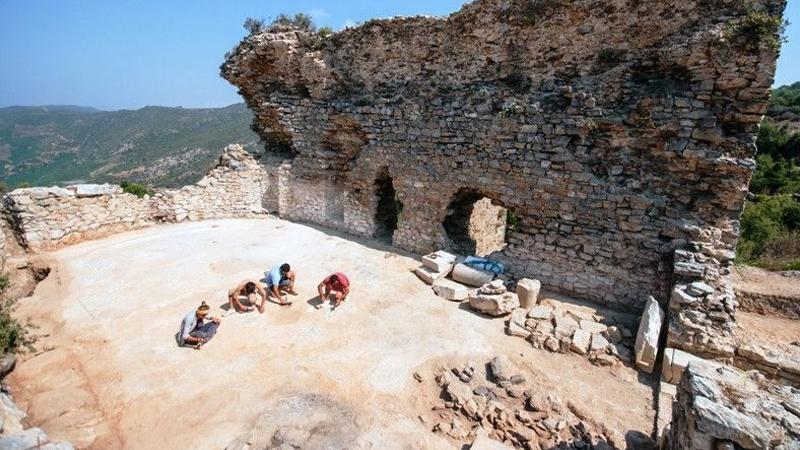 Antiocheia Ad Cragum Antik Kenti'nde yeni yerler gün yüzüne çıkartıldı