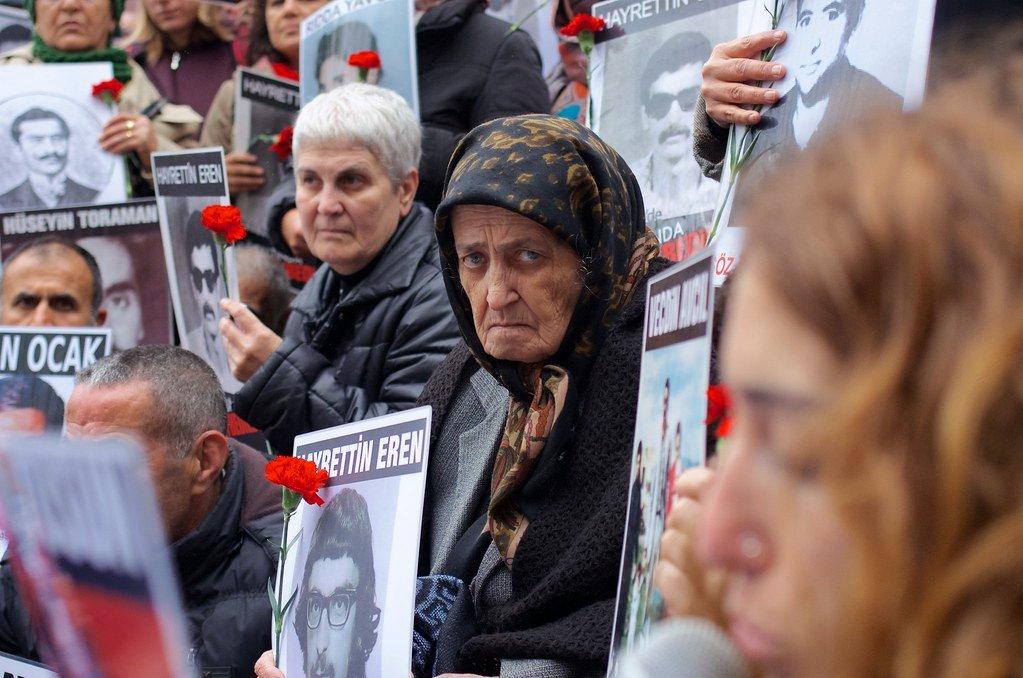 39 yıl çiçeklerle donatacağı bir mezar aradı: Cumartesi Anneleri’nden Elmas Eren yaşamını yitirdi