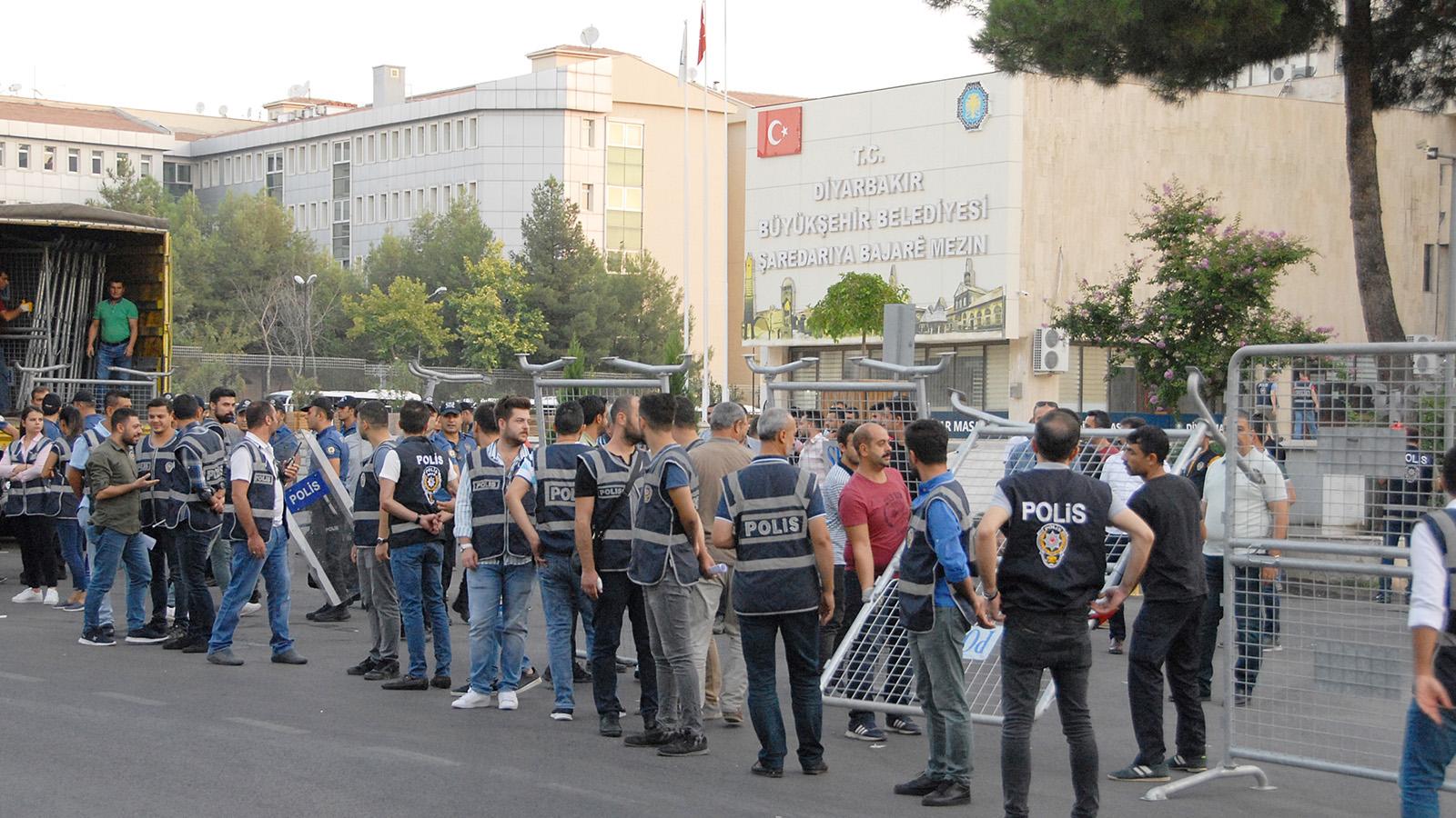 Taşgetiren: Bugün yeniden 1991 atmosferine girdi Türkiye