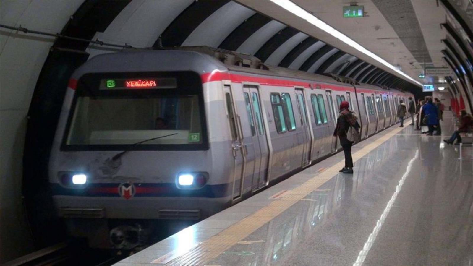 "Yeni havaalanı, en yakın yerleşim yerine 20 kilometre uzaklıkta; metro neden yer altından gidiyor!"