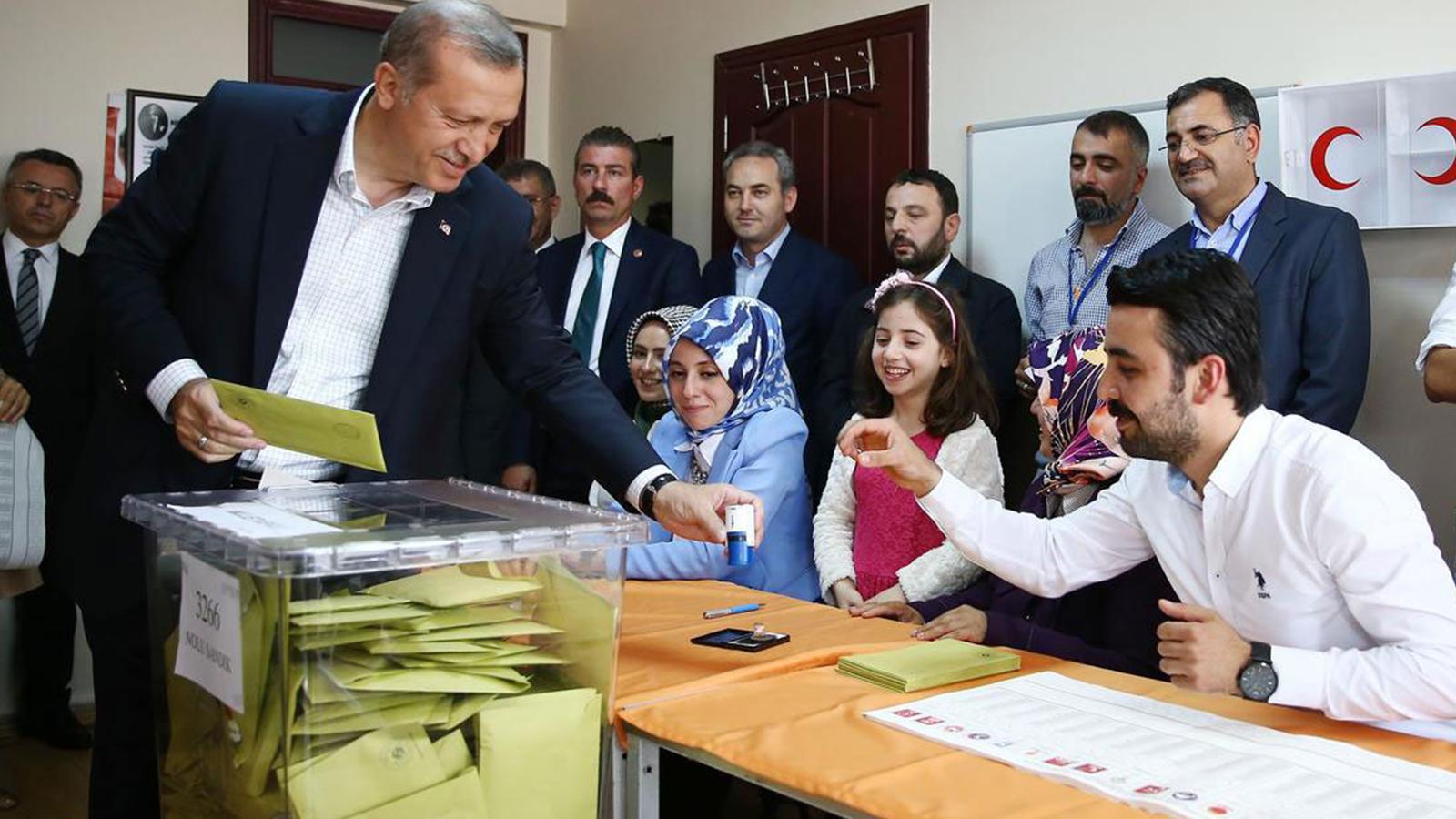 "Ankara'dakiler, kasımda bir baskın seçim hazırlığı olduğundan söz etmeye başladı"