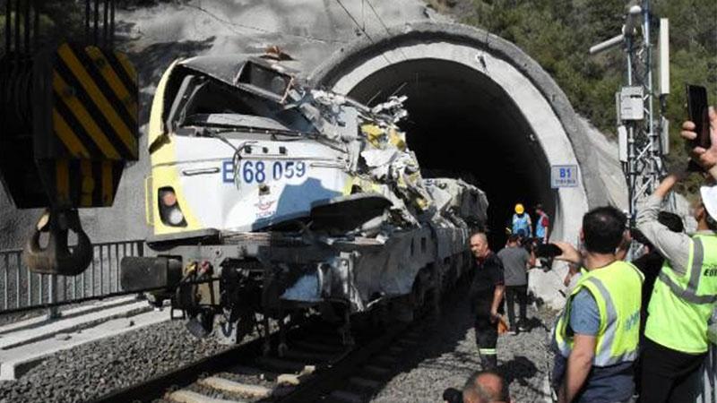 Kılavuz treni raydan çıkmış, iki makinist ölmüştü; Jeoloji Mühendisleri Odası, bölge hakkında TCDD'yi dört yıl önce uyarmış!