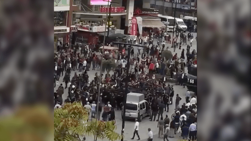 İstanbul'daki kayyım protestosuna polis müdahalesi