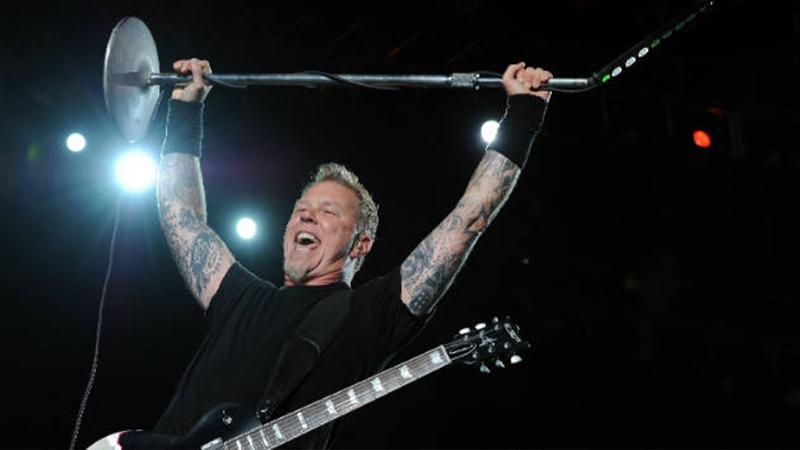 James Hetfield rehabilitasyon merkezine yattı, Metallica konserlerini erteledi