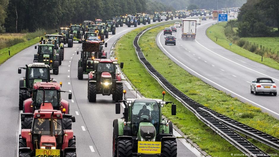 Hollanda'da "tarihin en büyük" trafik sıkışıklığı