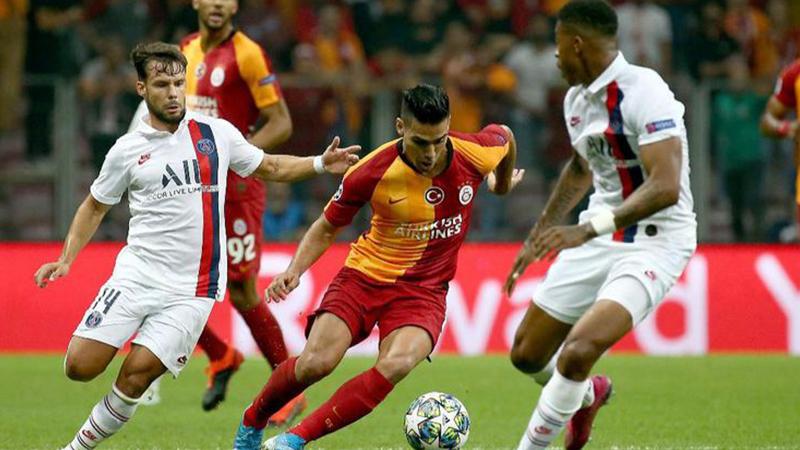 L’Equipe gazetesine göre PSG-Galatasaray maçının en iyisi Muslera, en kötüsü de Falcao