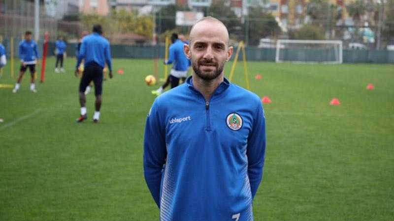 Aytemiz Alanyaspor’dan Efecan Karaca