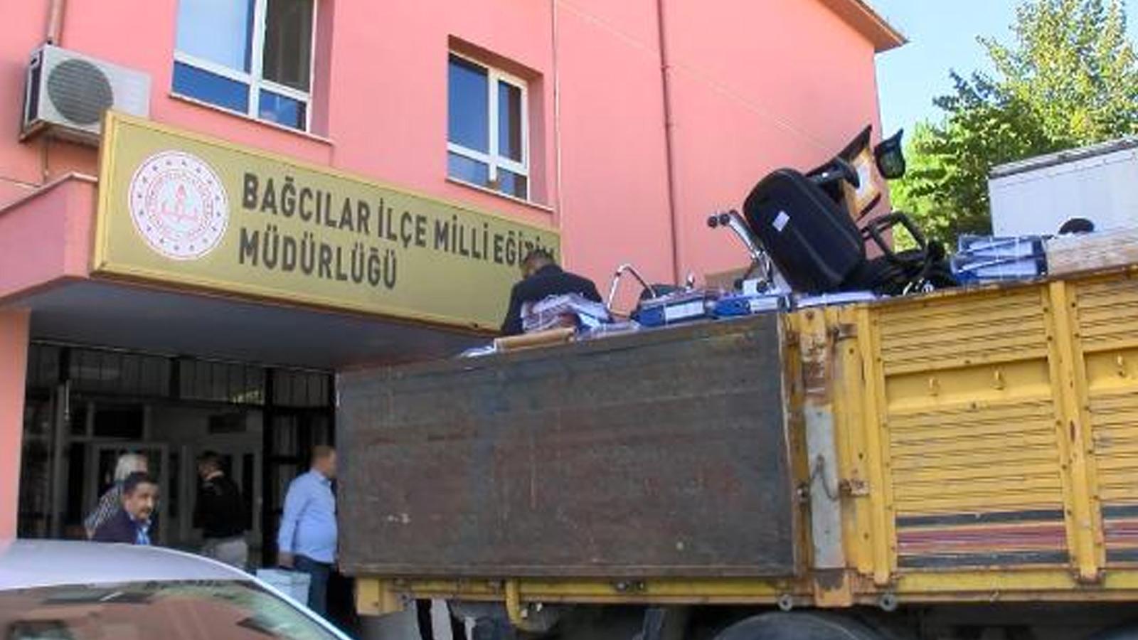 Depremde hasar alan Bağcılar İlçe Milli Eğitim Müdürlüğü binası tahliye edildi