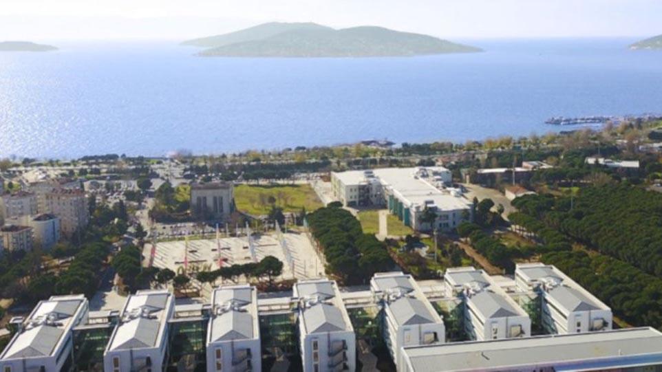 İstanbul Şehir Üniversitesi'nden basın açıklaması: Bize borçlu gibi muamele edin, suçlu gibi değil