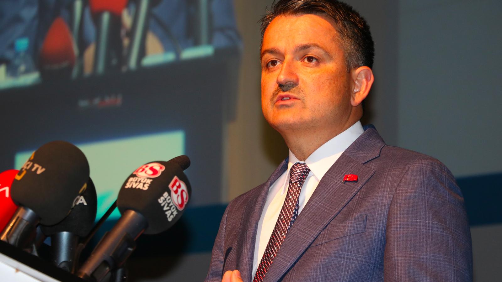 Pakdemirli: Tarım ve Orman Bakanlığı olarak 2030'a kadar açlığa son verme hedefimiz var