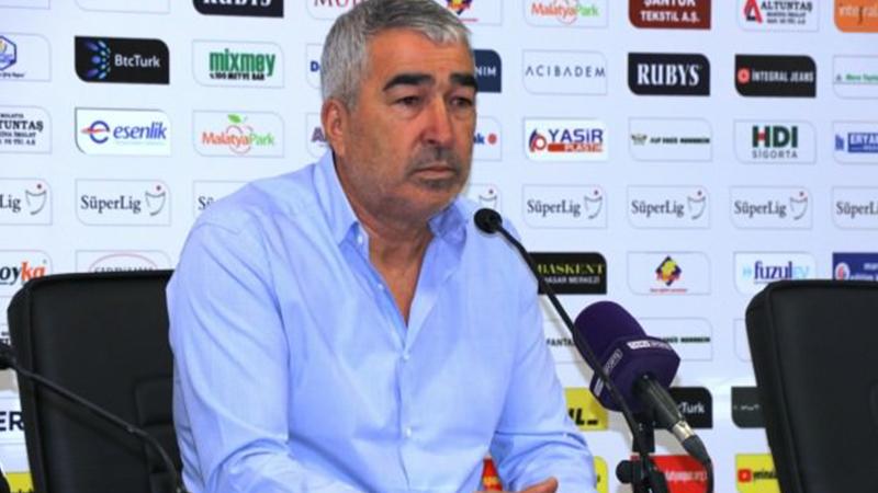 Süper Lig'de bu sezon galibiyeti olmayan Kayserispor'un teknik direktörü Aybaba sert bir açıklamayla istifa etti