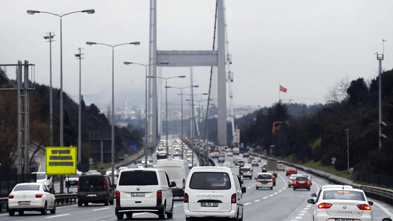 Fiyatlar 'anlık' değişecek; bakanlıktan otoyol ve köprülerde 'dinamik ücret' çalışması 