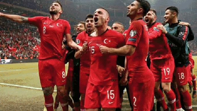 9 futbolcu A Milli Takım kadrosundan çıkarıldı