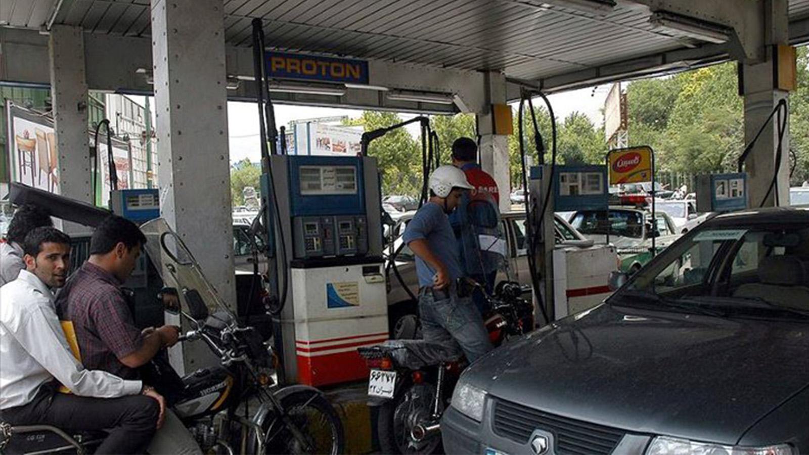 İran'da benzine zam protestolarla karşılandı 