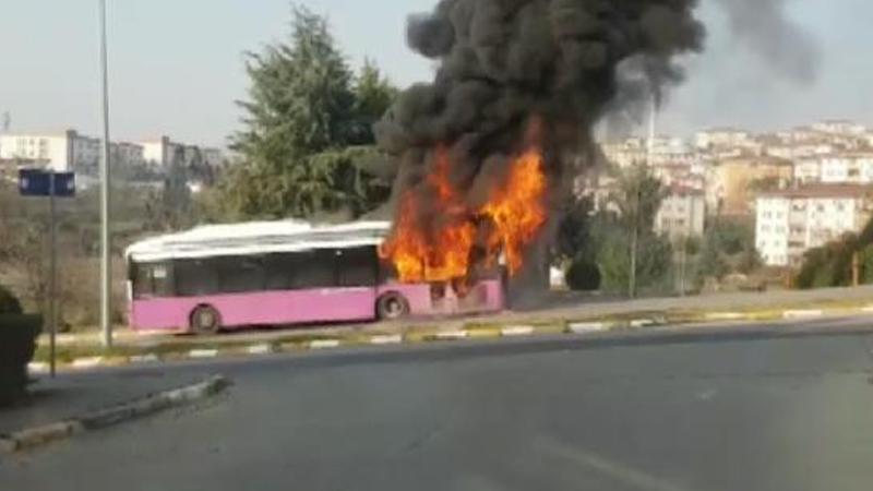 Düzce'de halk otobüsü yandı