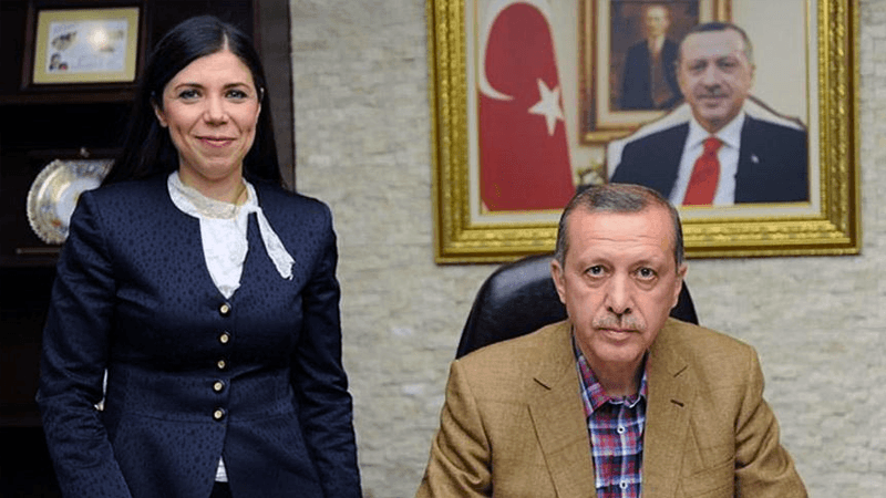 AKP'de eski milletvekili Pelin Gündeş Bakır, ihraç istemiyle disiplin kuruluna sevk edildi