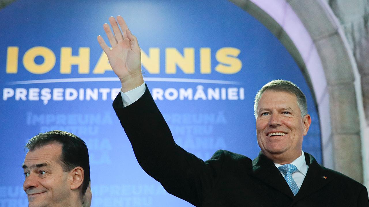 Romanya halkı, Iohannis ile 'devam' dedi