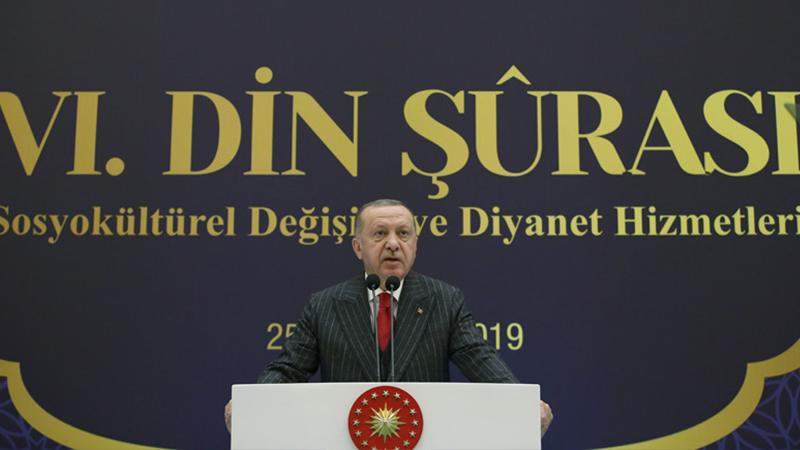 Erdoğan: Nefsimize ağır gelse de hayatımızın merkezine dinimizin hükümlerini yerleştireceğiz