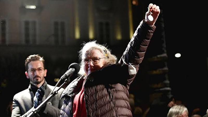 İsveçli gazeteci Nobel ödülünü iade ediyor