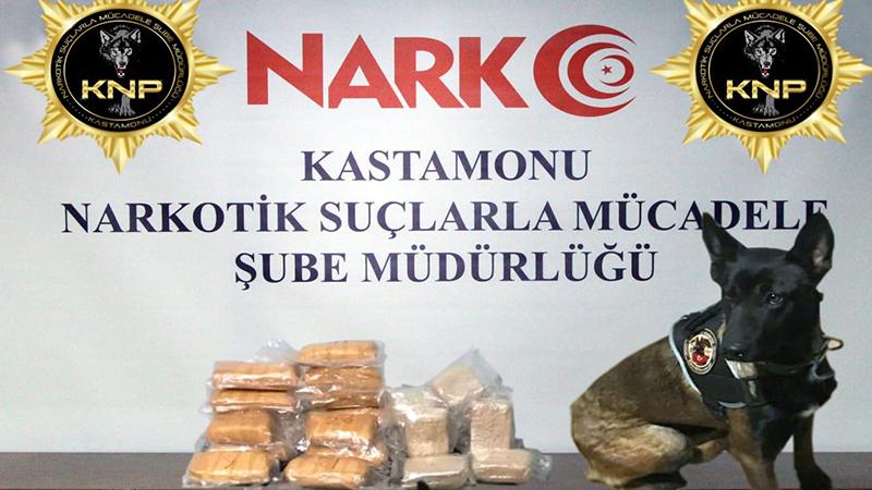 14 kilo eroinle yakalanan şüpheliler tutuklandı