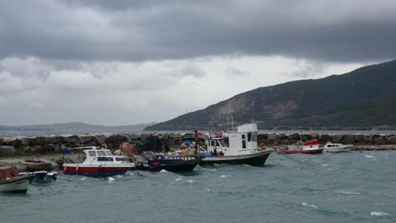 Kuzey Ege ve Güney Marmara'daki adalara deniz ulaşımı sağlanamıyor