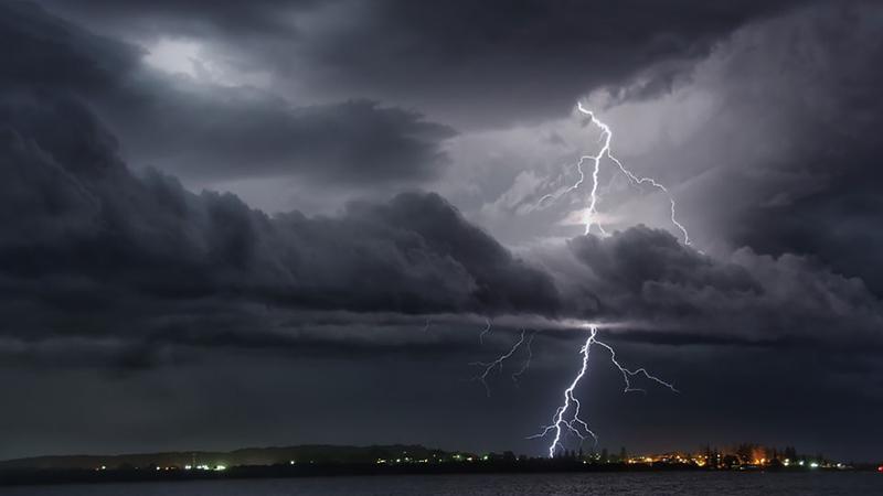 Meteoroloji’den Marmara için fırtına uyarısı: Ağaç ve direk devrilmesine, ulaşımda aksamalara dikkat edin