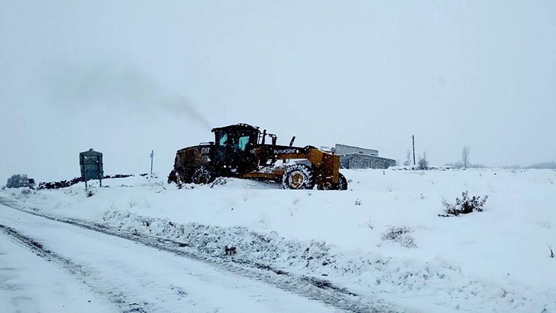 Malatya'da 105 mahalle yolu kar ve tipi nedeniyle kapandı