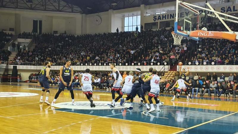 Fenerbahçe Beko, Gaziantep'te kayboldu