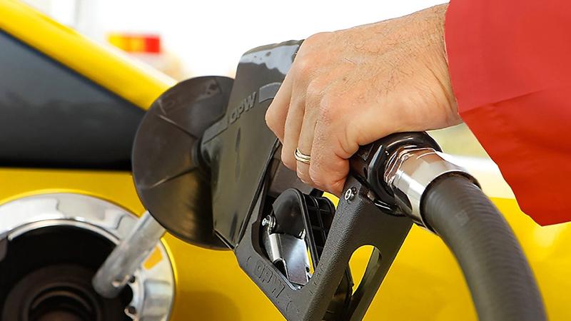 Petrol fiyatları dibe vurdu, benzinde indirim beklentisi