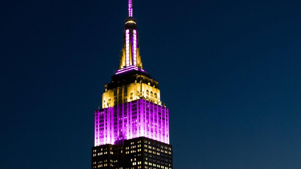 Empire State binasının ışıkları Kobe Bryant için yandı