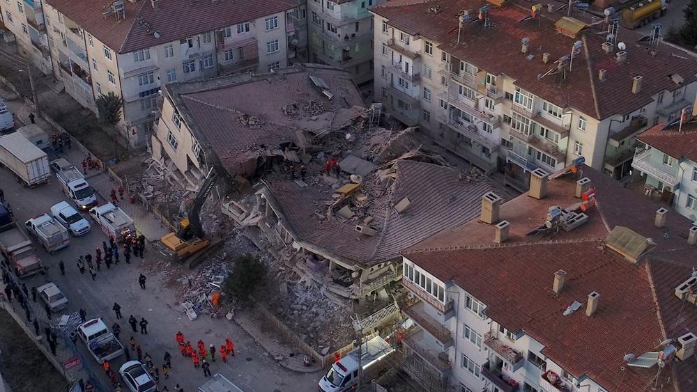 Elazığ’da okulların açılması bir hafta daha ertelendi